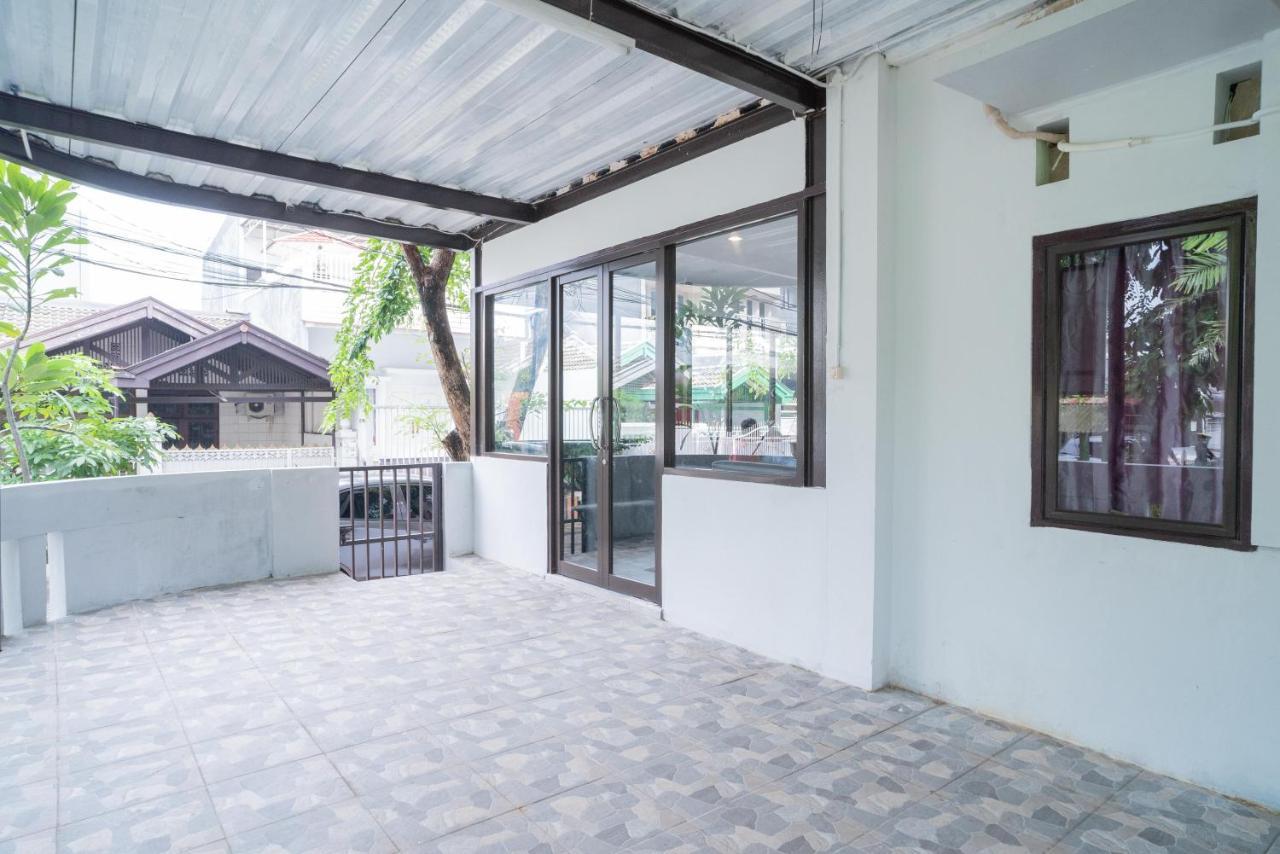 Reddoorz Plus Near Itc Cempaka Mas 2 ジャカルタ エクステリア 写真
